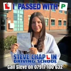 Congratulations to Evie Bexon on passing her driving test at Chilwell Test Centre! 🎉🚗 Evie Bexon holding her driving test pass certificate after automatic driving lessons in Ilkeston.